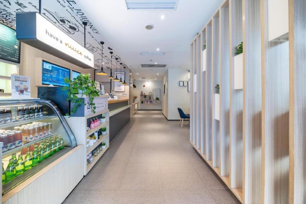 Hanting Hotel Shanghai Babaiban Pudian Road Subway Station Exteriör bild