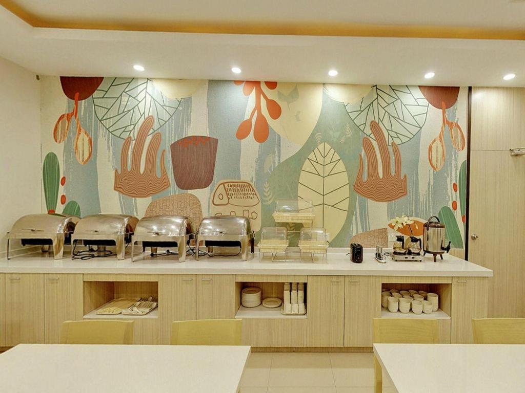 Hanting Hotel Shanghai Babaiban Pudian Road Subway Station Exteriör bild