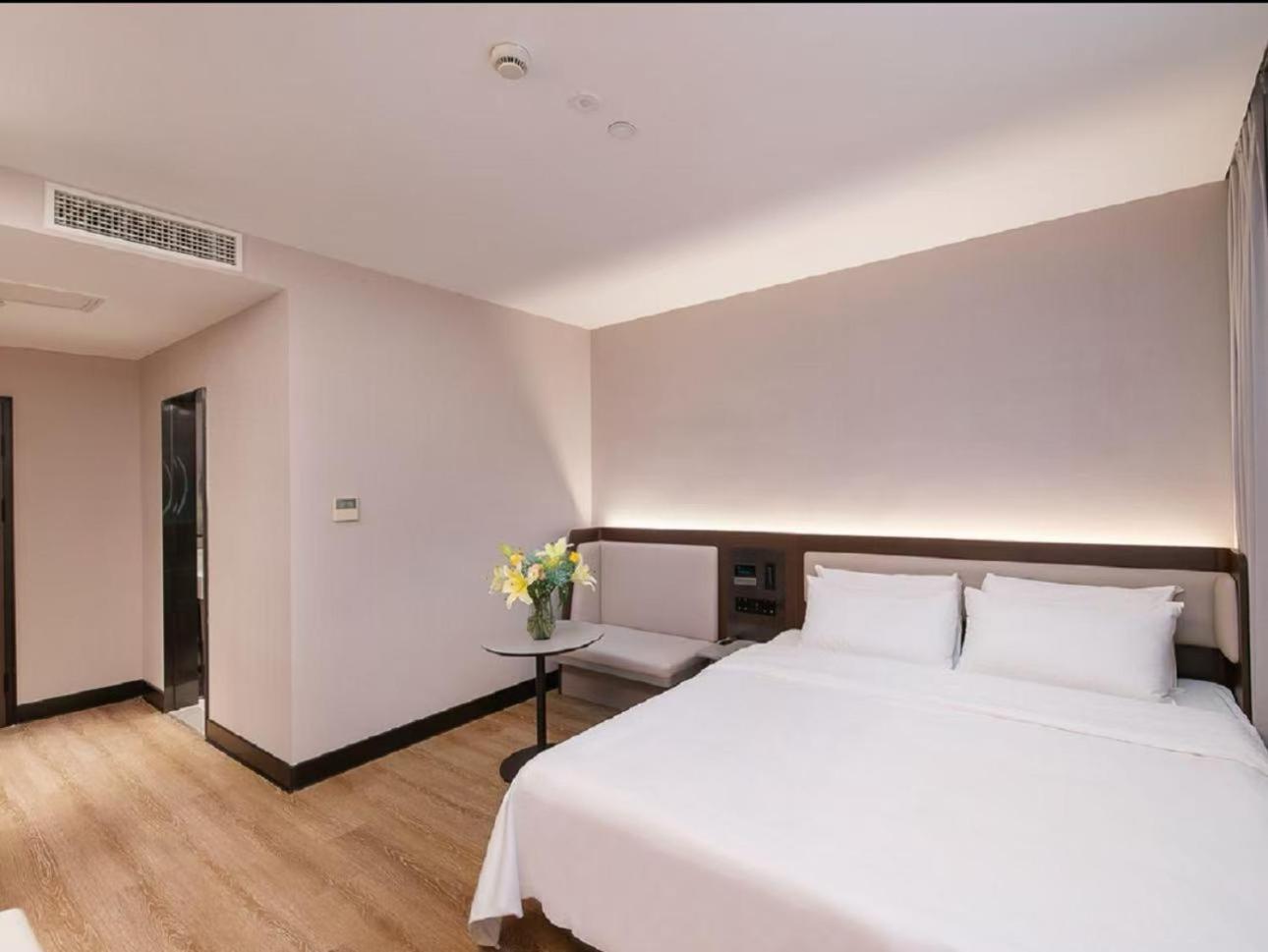 Hanting Hotel Shanghai Babaiban Pudian Road Subway Station Exteriör bild