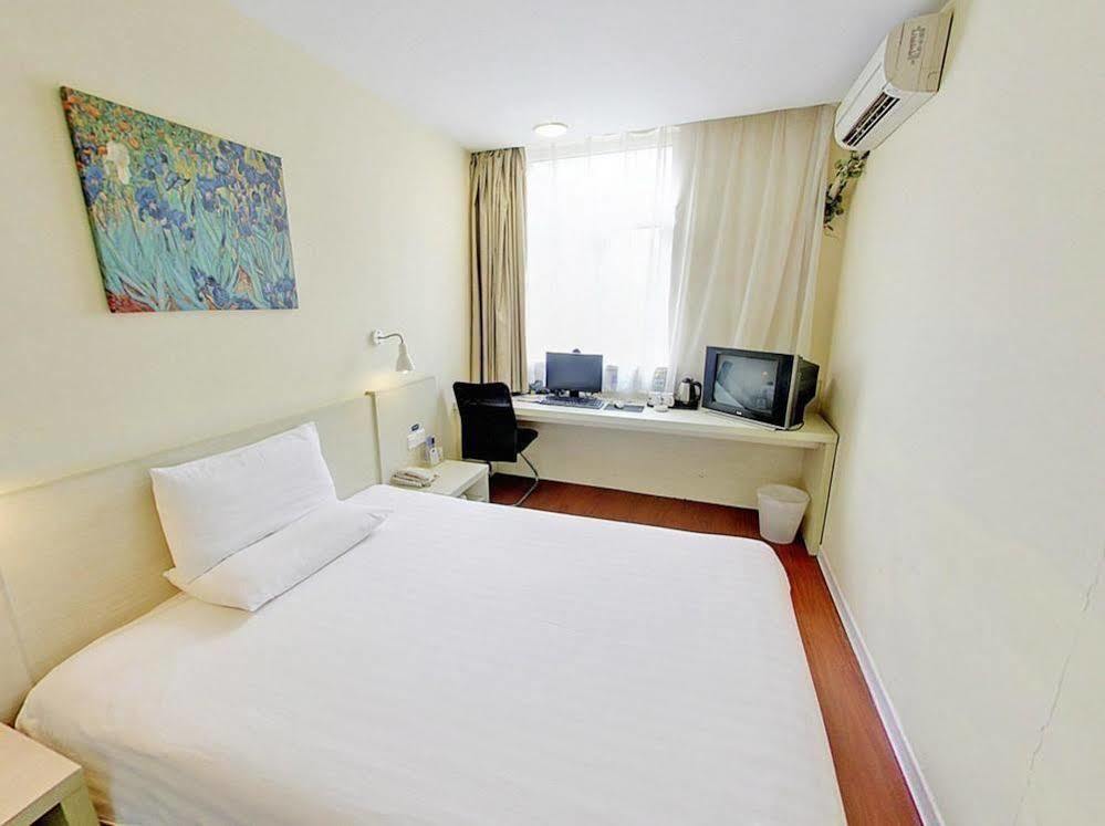 Hanting Hotel Shanghai Babaiban Pudian Road Subway Station Exteriör bild